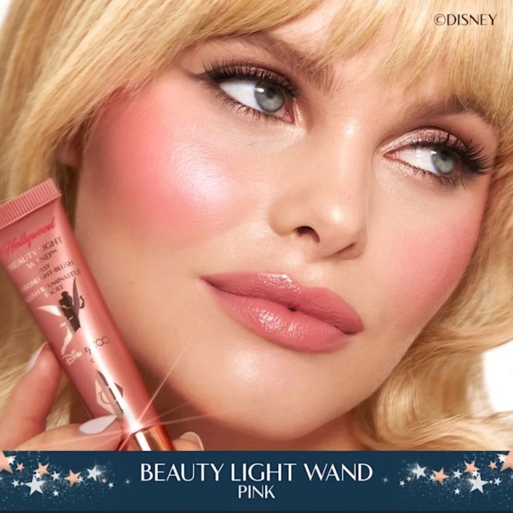 CHARLOTTE TILBURY Limited Edition Beauty Light Wand- Pink